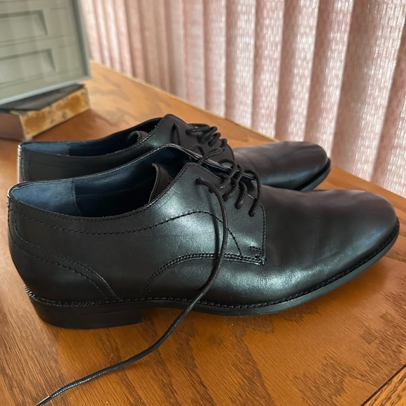 Size 8 M cole Haan oxfords - Picture 3 of 8